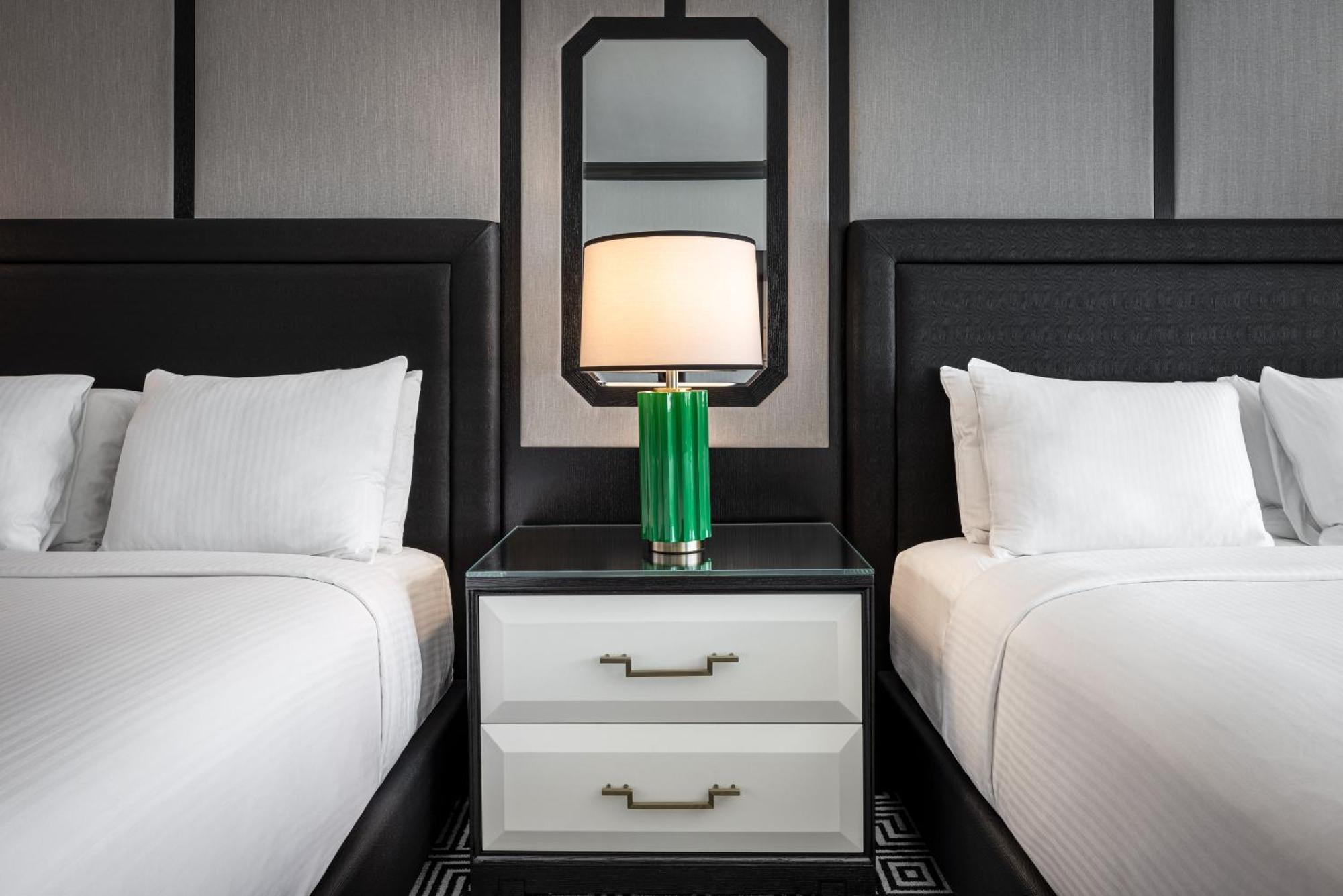 Caesars Palace Hotel & Casino Las Vegas Esterno foto A guest room at the W Hollywood