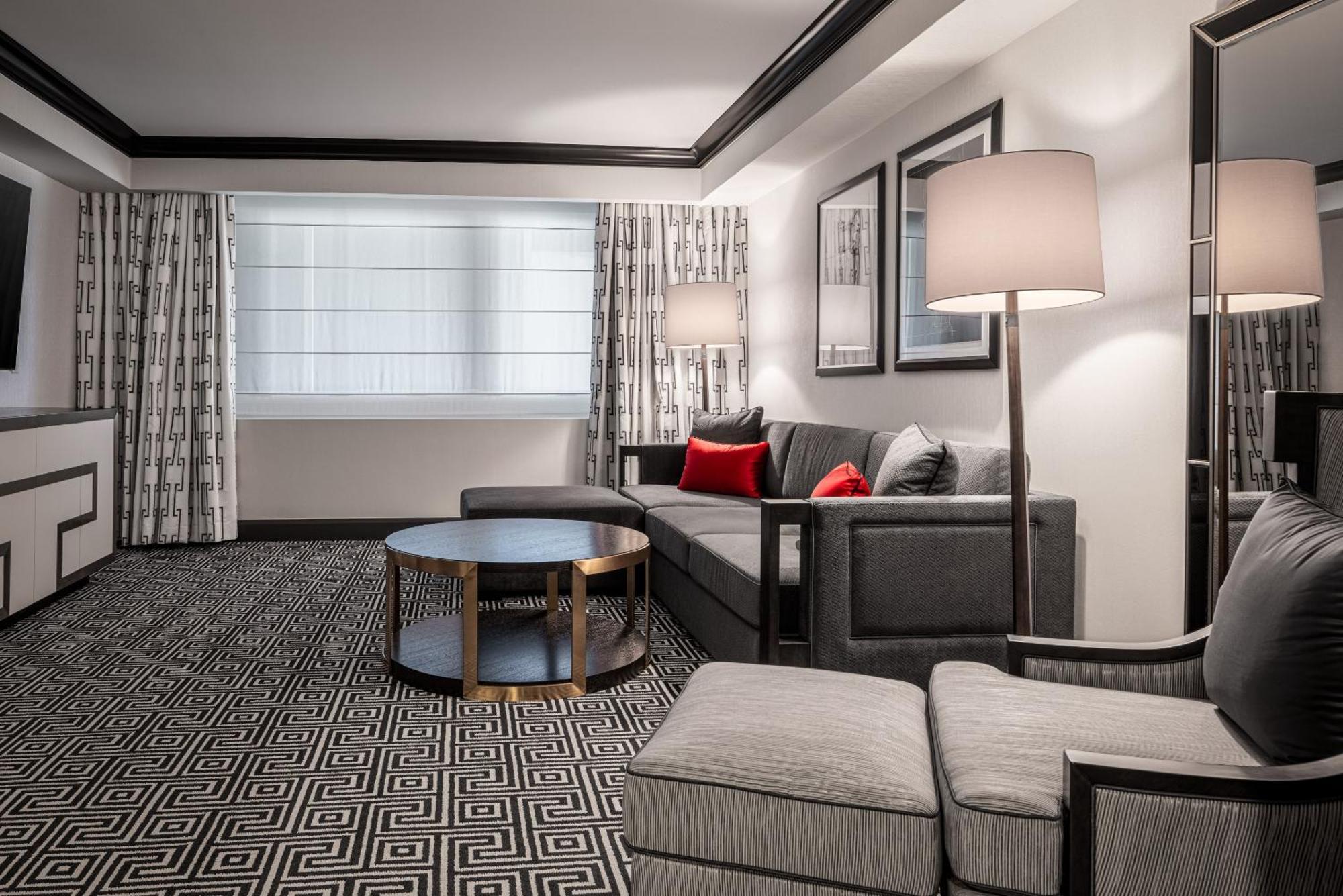 Caesars Palace Hotel & Casino Las Vegas Esterno foto A suite at the Renaissance Austin