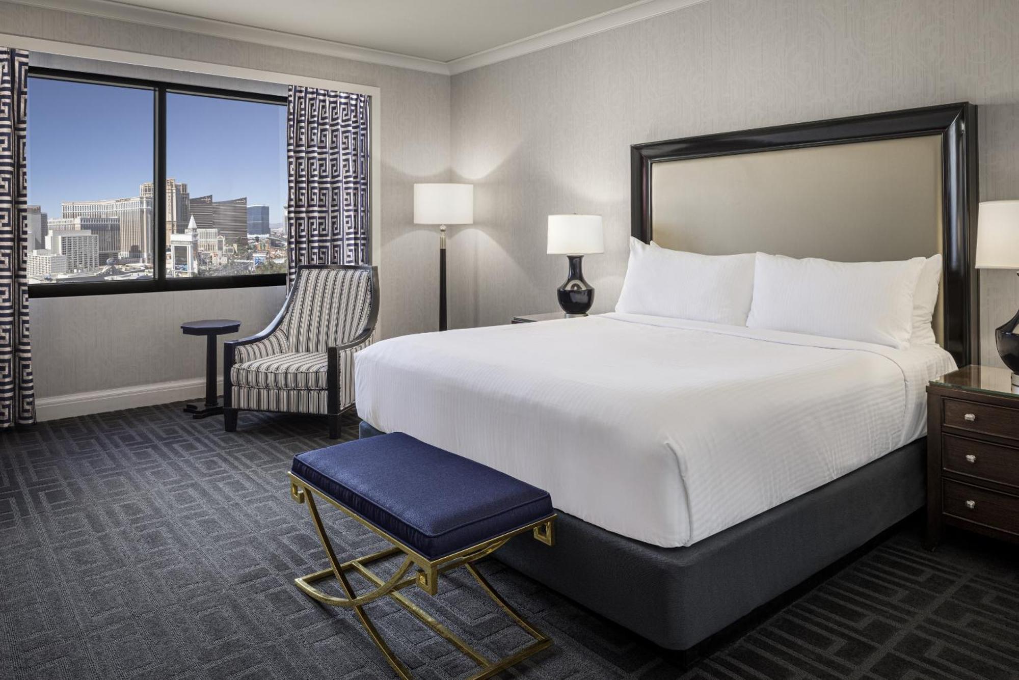 Caesars Palace Hotel & Casino Las Vegas Esterno foto A guest room at the Renaissance Austin