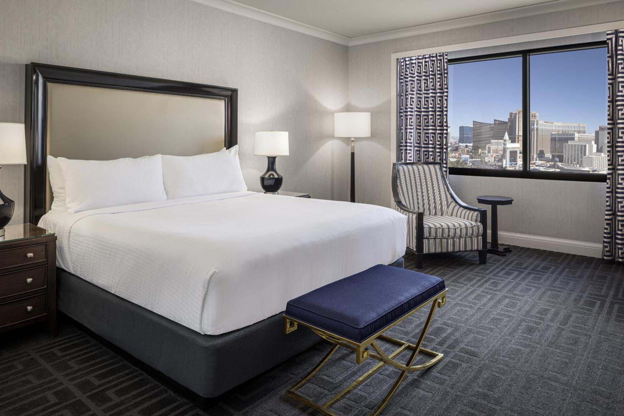 Caesars Palace Hotel & Casino Las Vegas Esterno foto A guest room at the Renaissance Austin